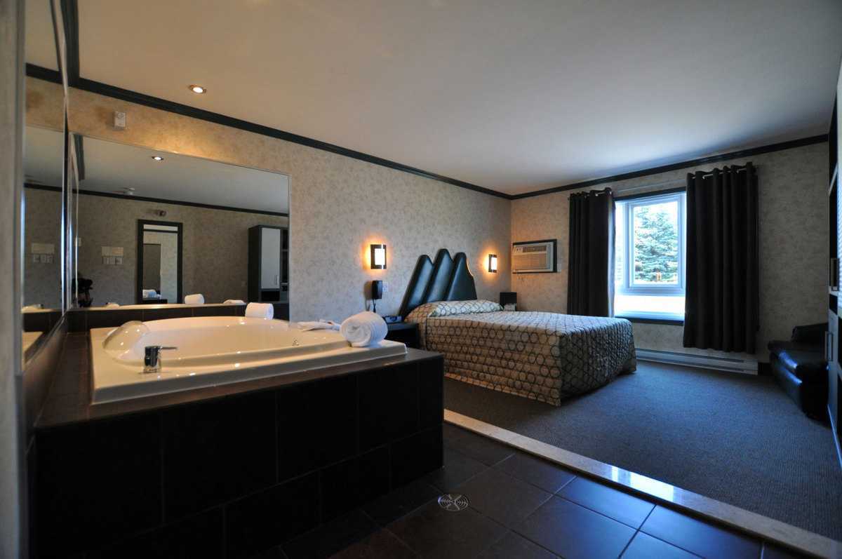 Hôtelmotel Idéal SainteRose à Laval Tourisme Laval