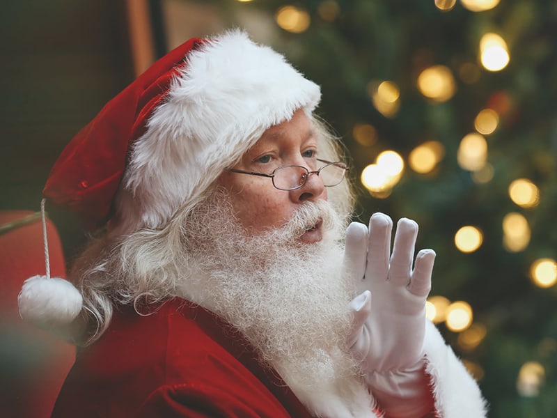 Santa Claus visits Laval