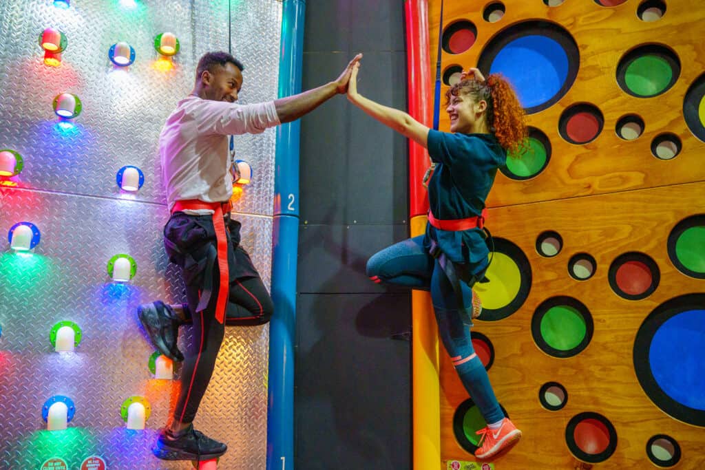 Escalade Clip 'n climb pour bouger à l'intérieur
