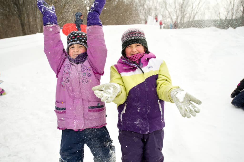 SainteRose in white Tourisme Laval